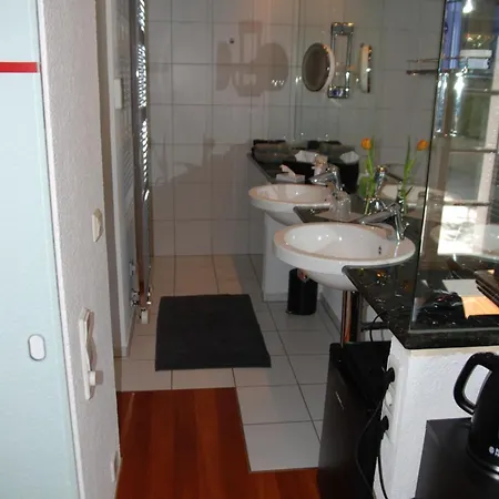 Am Buck Bei Basel * לוראך